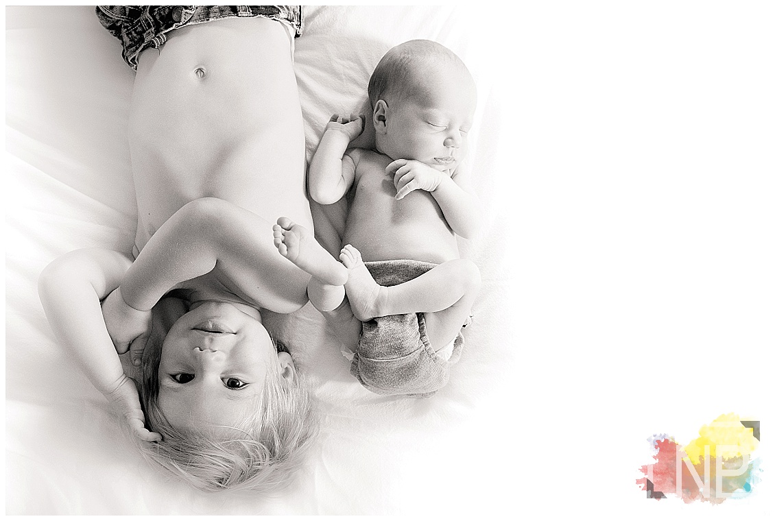 newborn maternity photographer